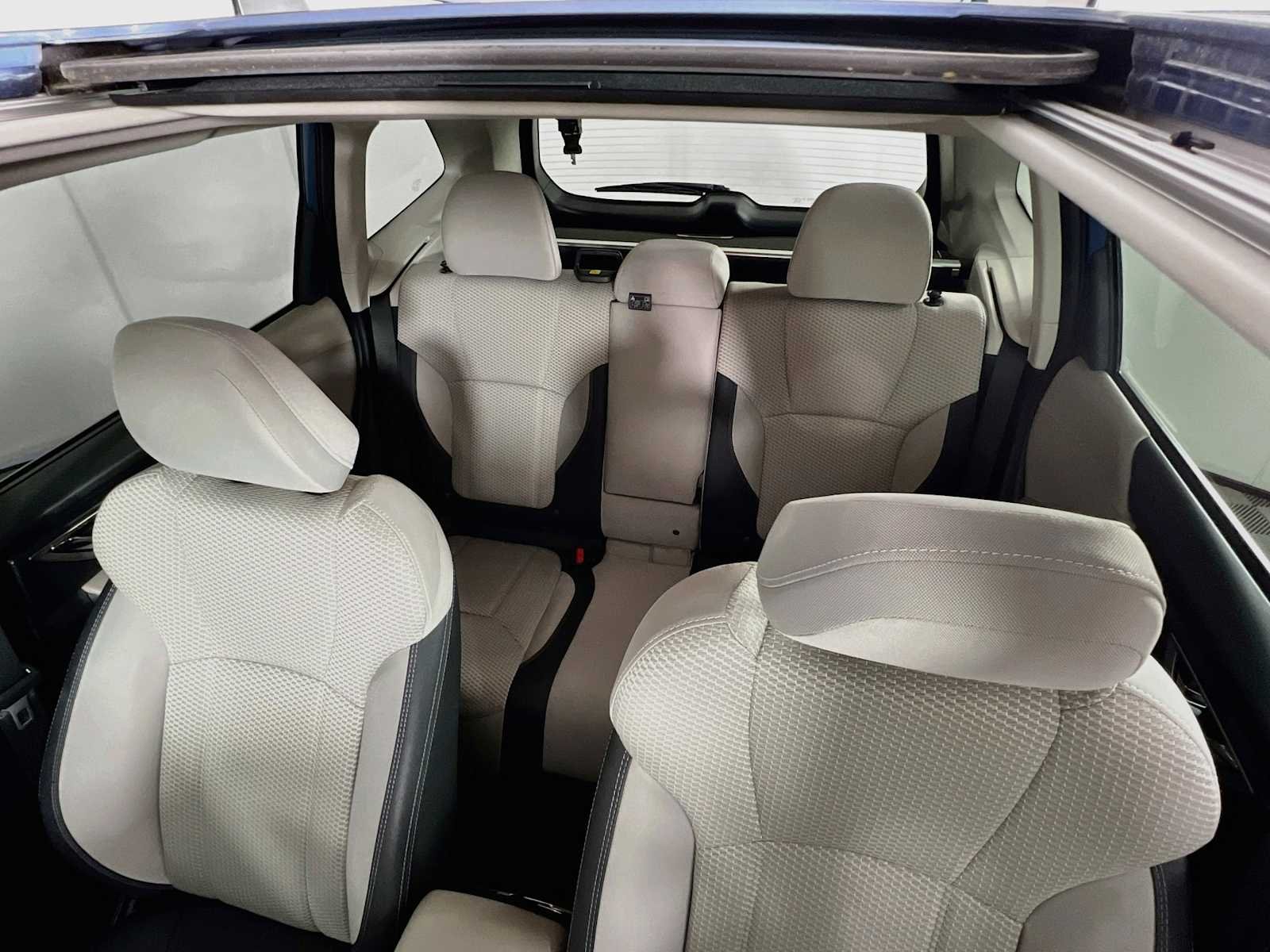 Used 2019 Horizon Blue Pearl Subaru Premium image 22