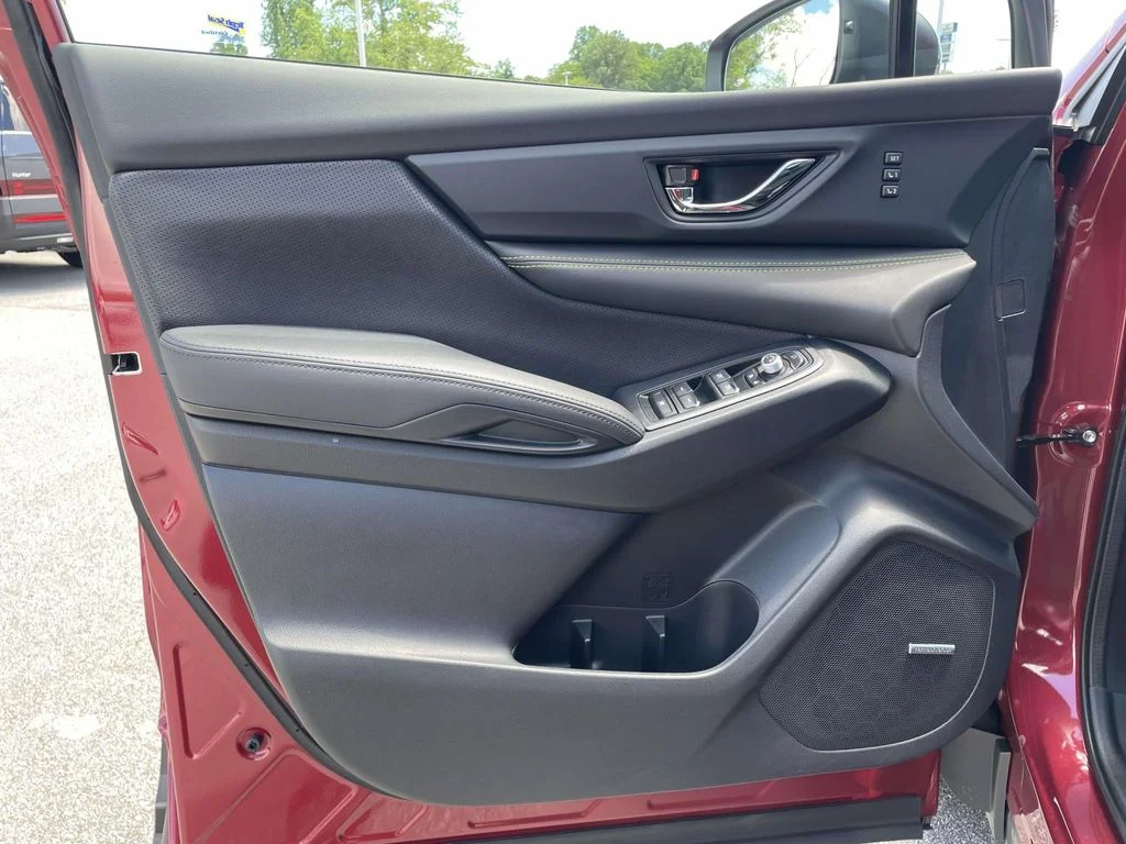 Used 2026 Crimson Red Pearl Subaru Onyx Edition Touring image 5