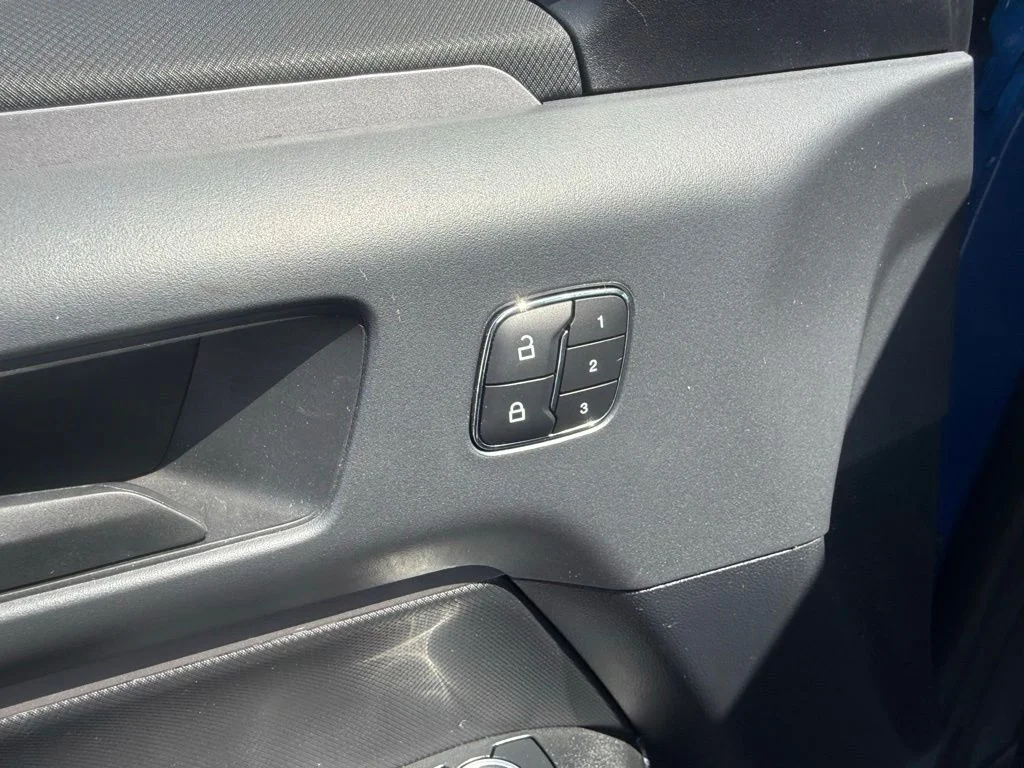 Used 2024 Blue Ford Outer Banks image 19