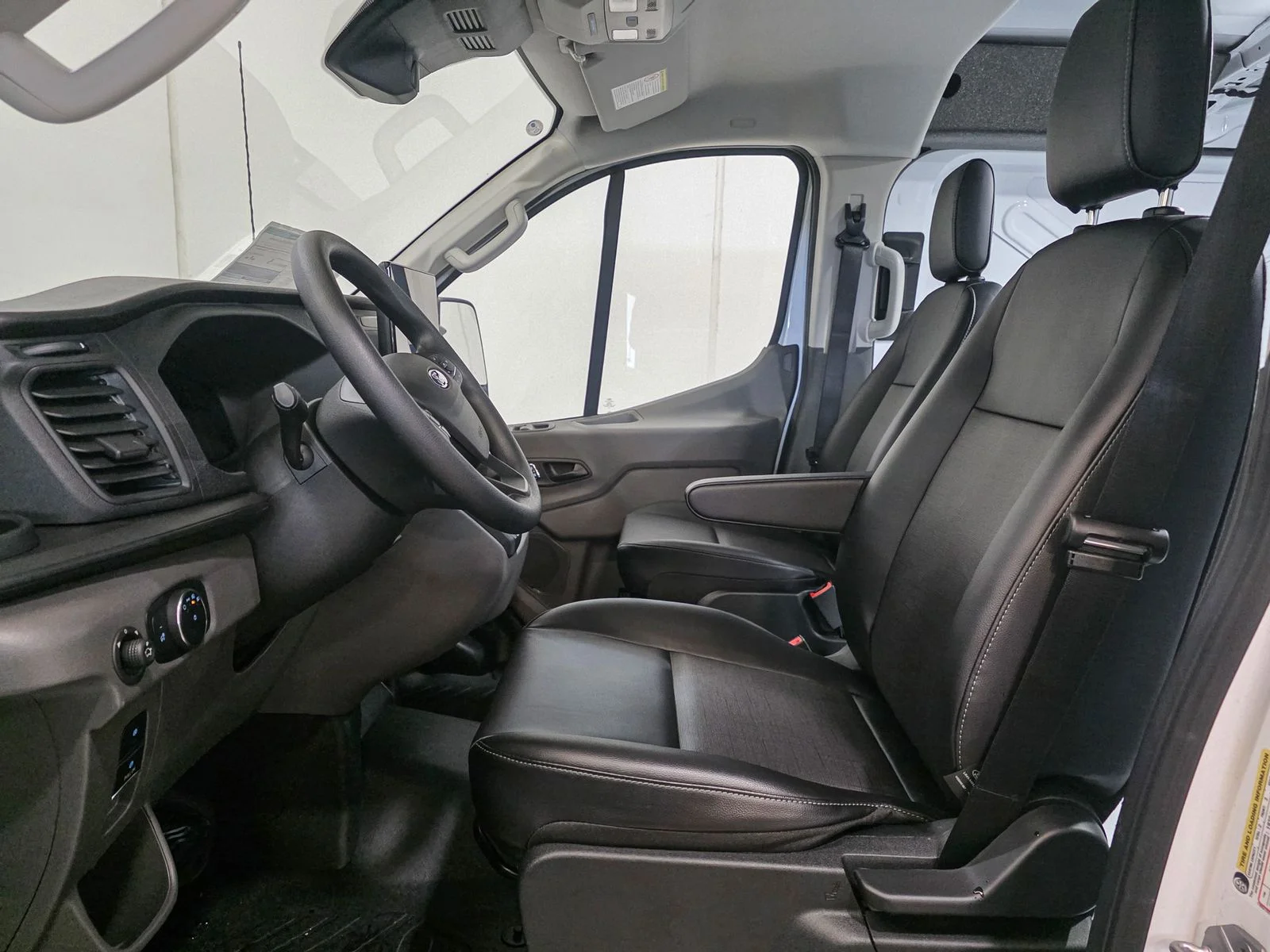 New 2026 Oxford White Ford Cargo Van image 21
