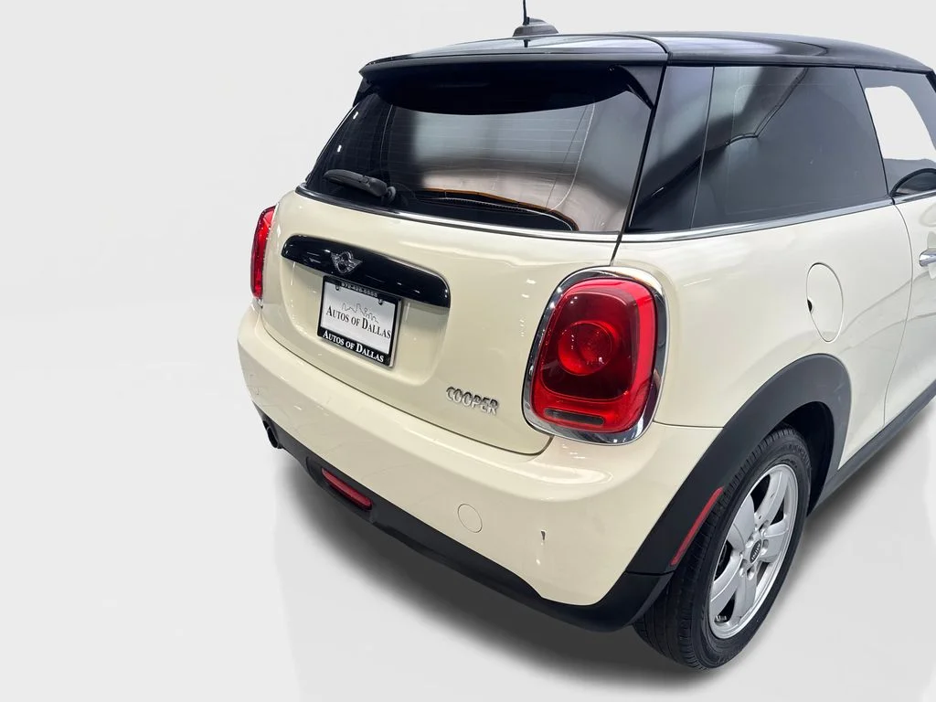 Used 2016 White MINI Base image 18