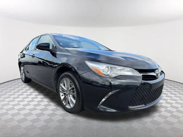 Used 2017 Black Toyota SE image 3