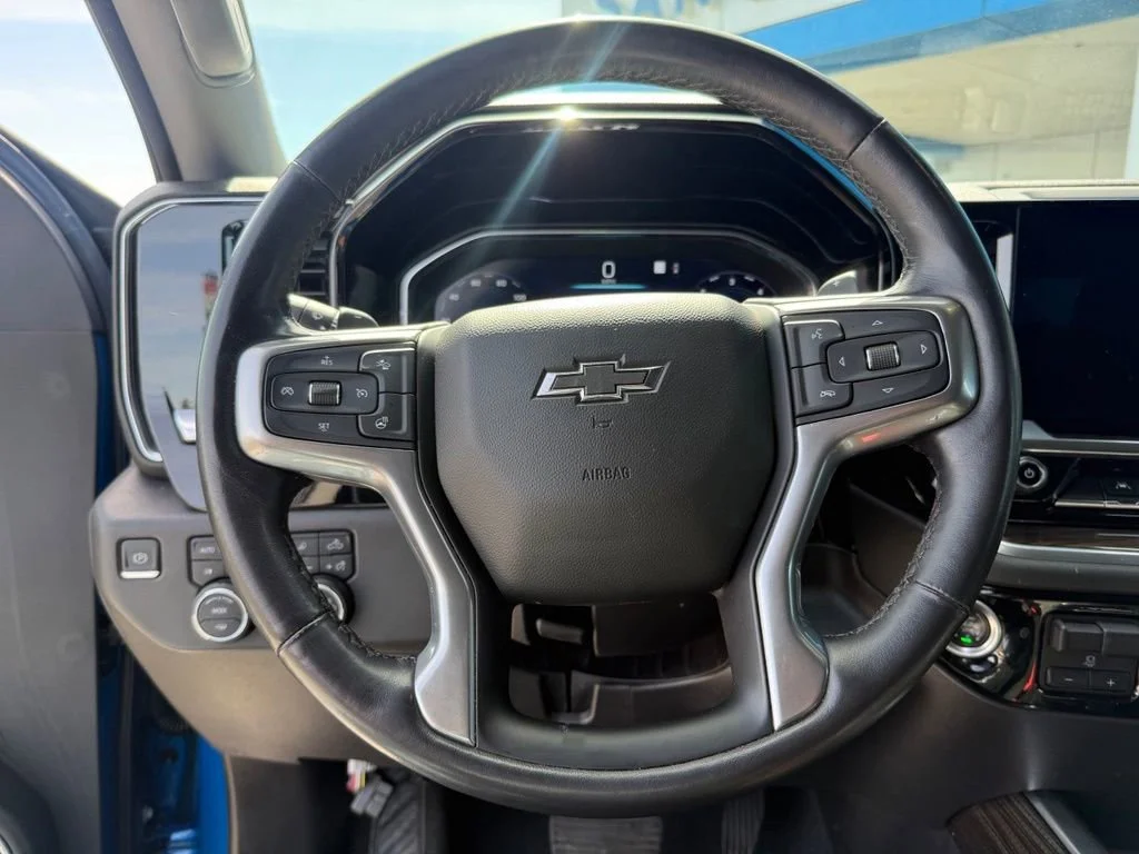 Used 2022 Glacier Blue Metallic Chevrolet RST image 19