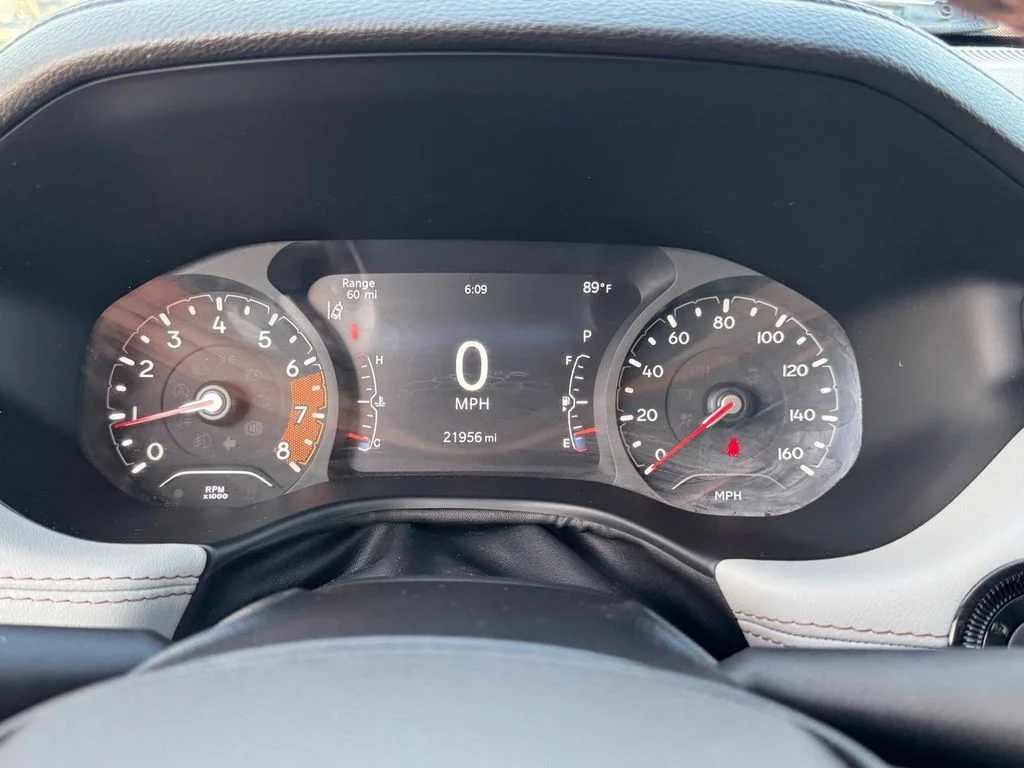 Used 2022 Gray Jeep Limited image 19