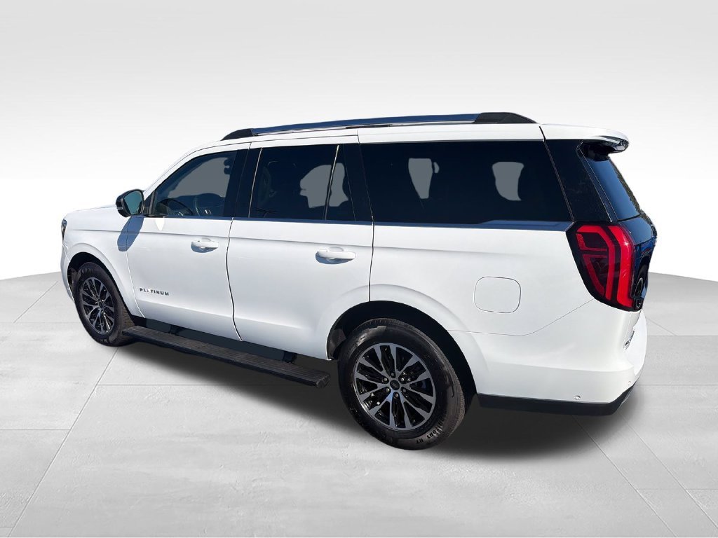 Used 2025 White Ford Platinum image 3