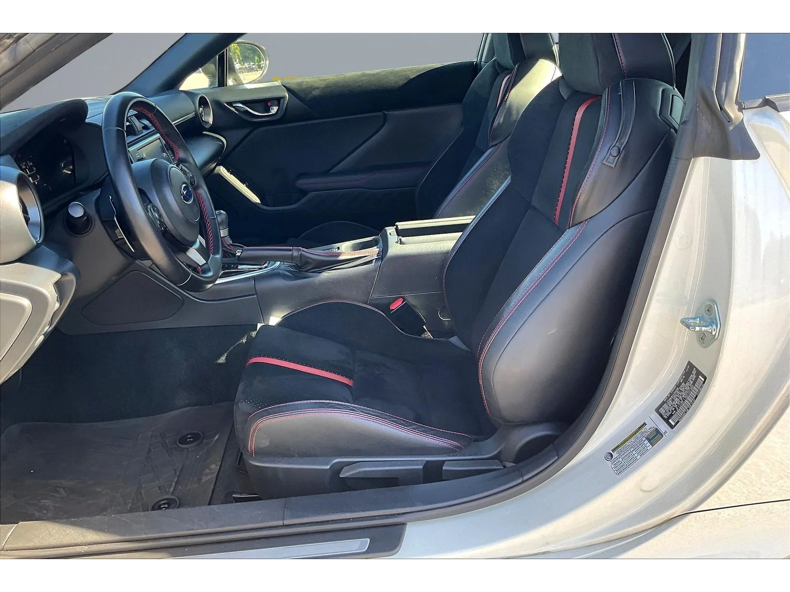Used 2022 White Subaru Limited image 16