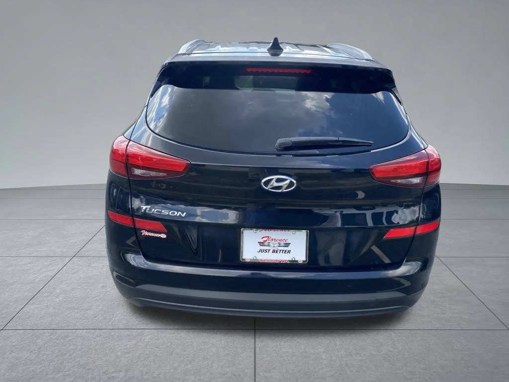 Used 2019 Black Hyundai Value image 11