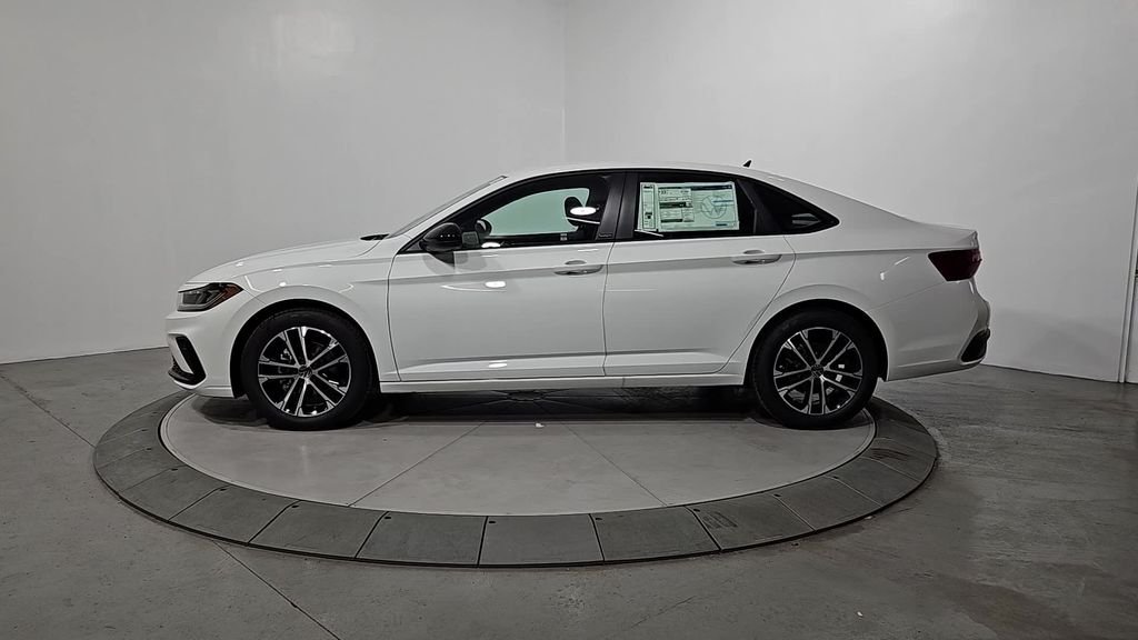 New 2026 White Volkswagen 1.5T Sport image 2