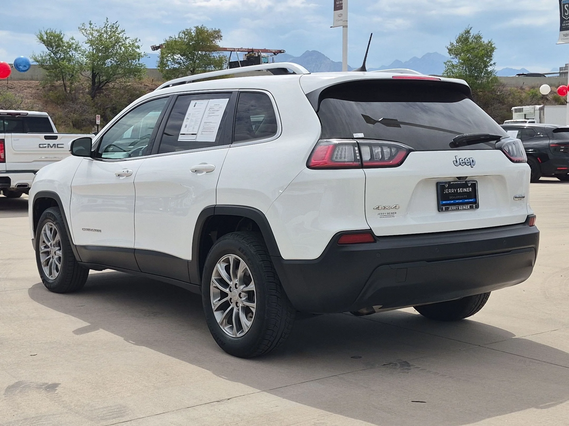 Used 2019 Bright White Clearcoat Jeep Latitude Plus image 3