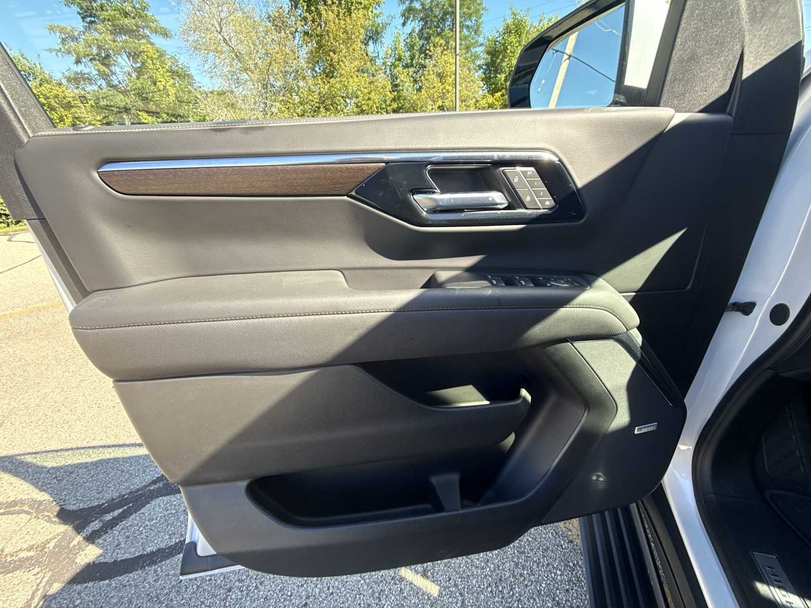 2025 Chevrolet Tahoe High Country - Photo 22