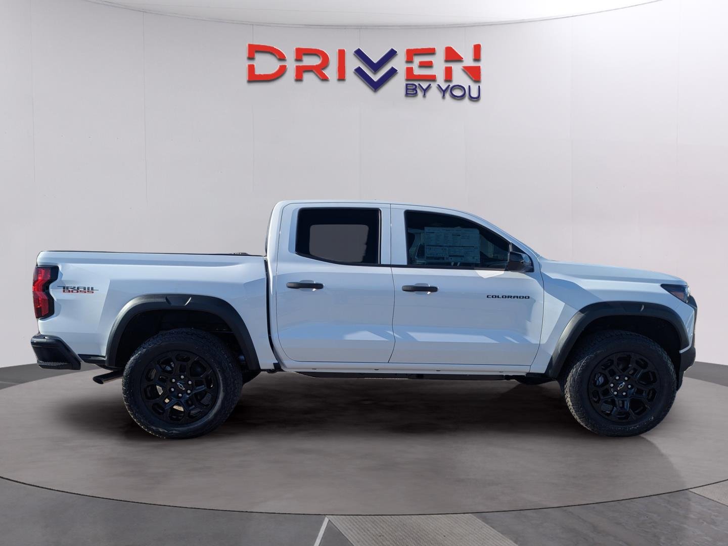 New 2026 Summit White Chevrolet Trail Boss image 8