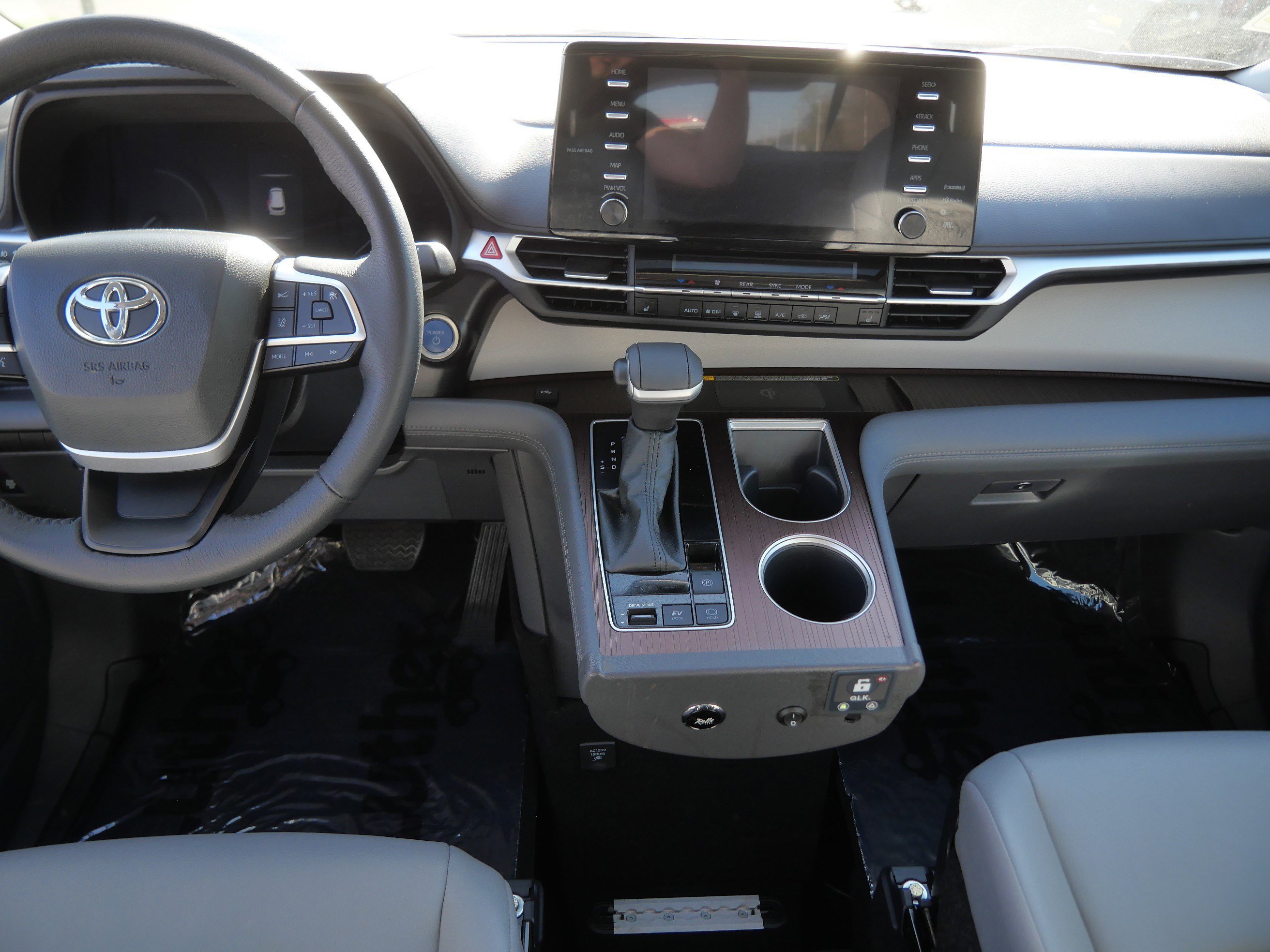 Used 2024 Midnight Black Metallic Toyota XLE image 10