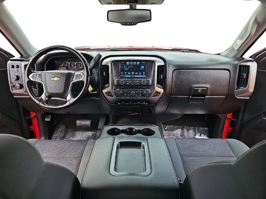 Used 2018 Red Chevrolet LT image 9
