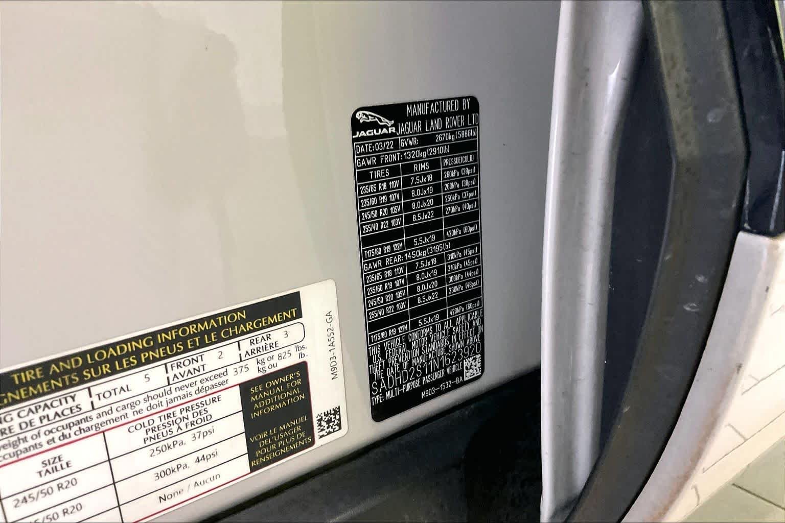 Used 2022 Yulong White Metallic Jaguar HSE image 37