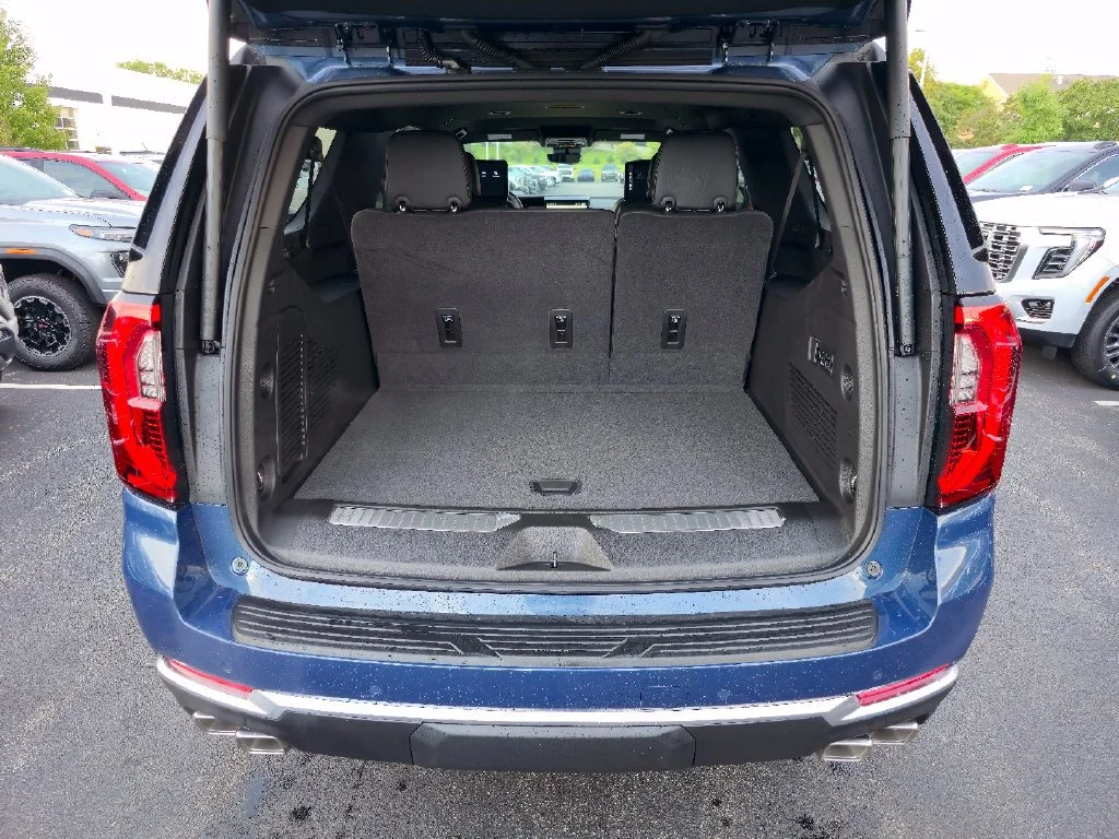 2026 GMC Yukon XL Denali - Photo 26