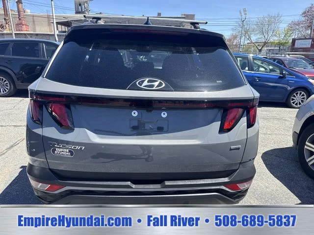 Used 2024 Gray Hyundai SEL image 4