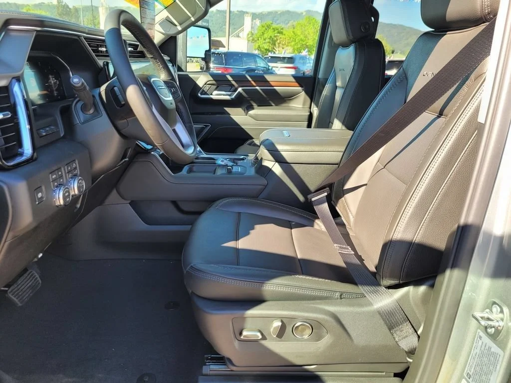 2026 GMC Sierra 2500HD Denali - Photo 11