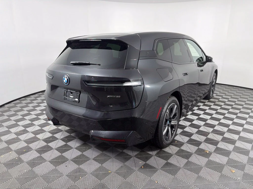Certified Used 2024 Gray BMW xDrive50 image 5