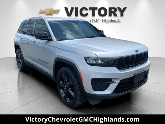 2023 Jeep Grand Cherokee Laredo