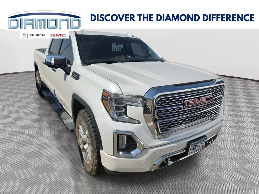 Used 2020 WHITE FROST TRICOAT GMC Denali image 1