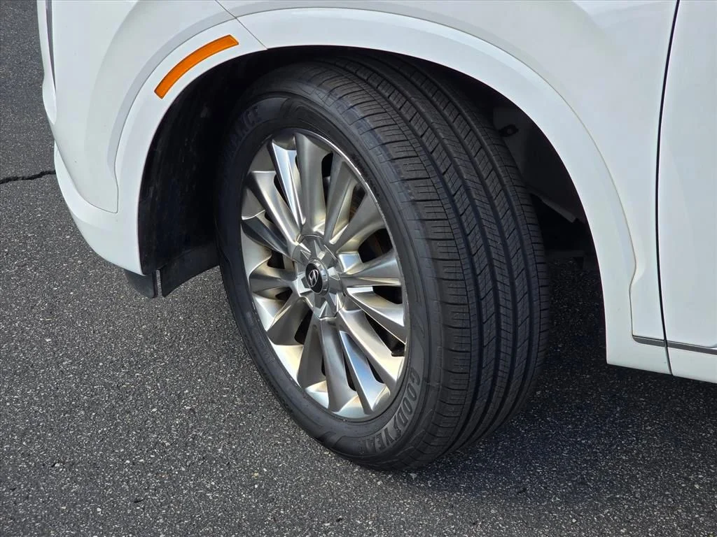 Used 2020 White Hyundai Limited image 27