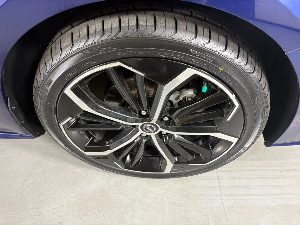 Used 2024 Blue Nissan 2.5 SR image 11