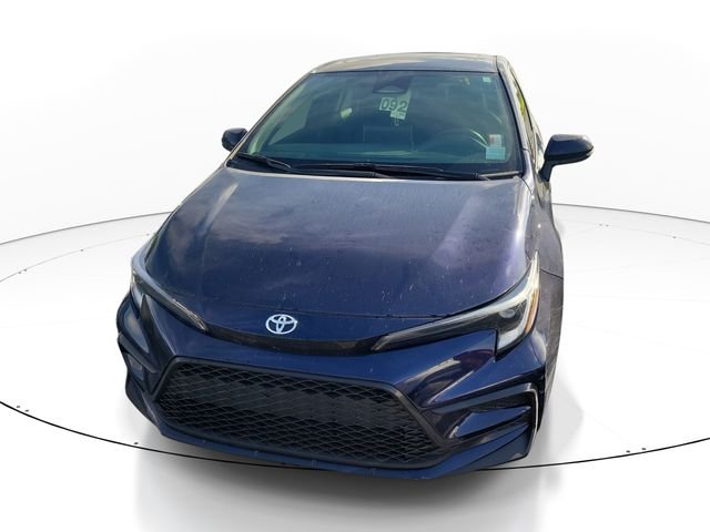 Used 2025  Toyota XSE image 1