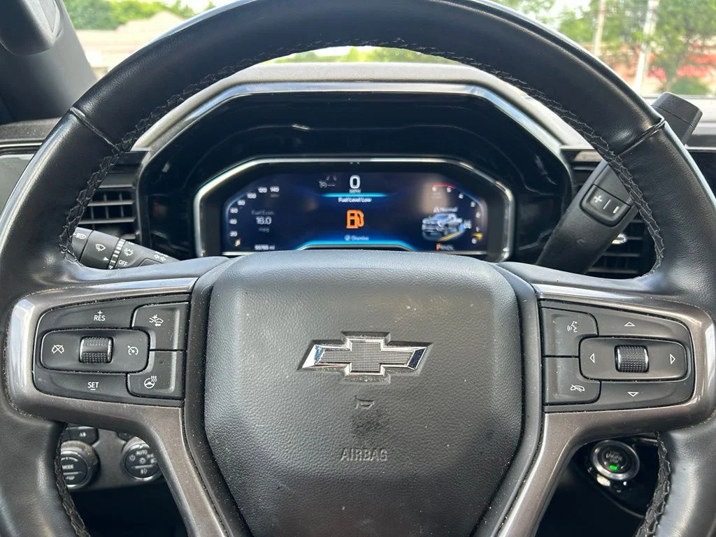 Used 2025 Gray Chevrolet ZR2 image 16