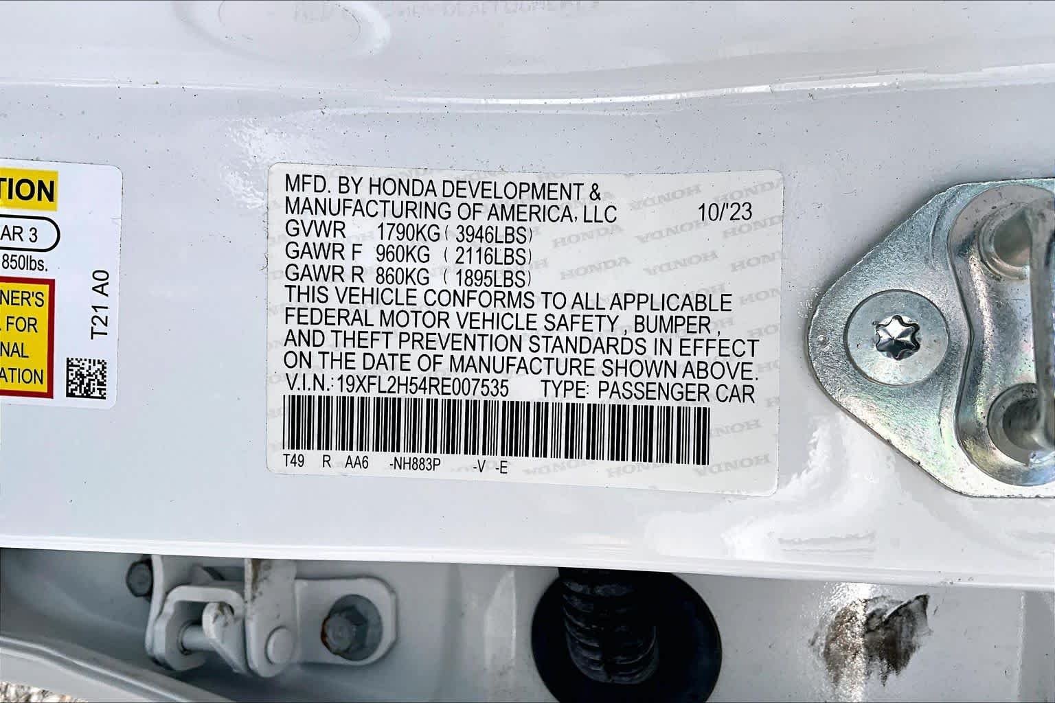 Used 2024 Platinum White Pearl Honda LX image 33