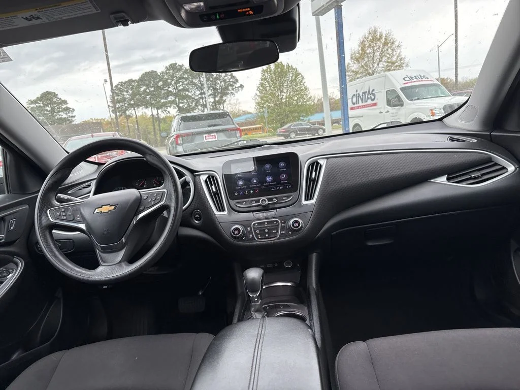 Used 2024 Gray Chevrolet LT image 10