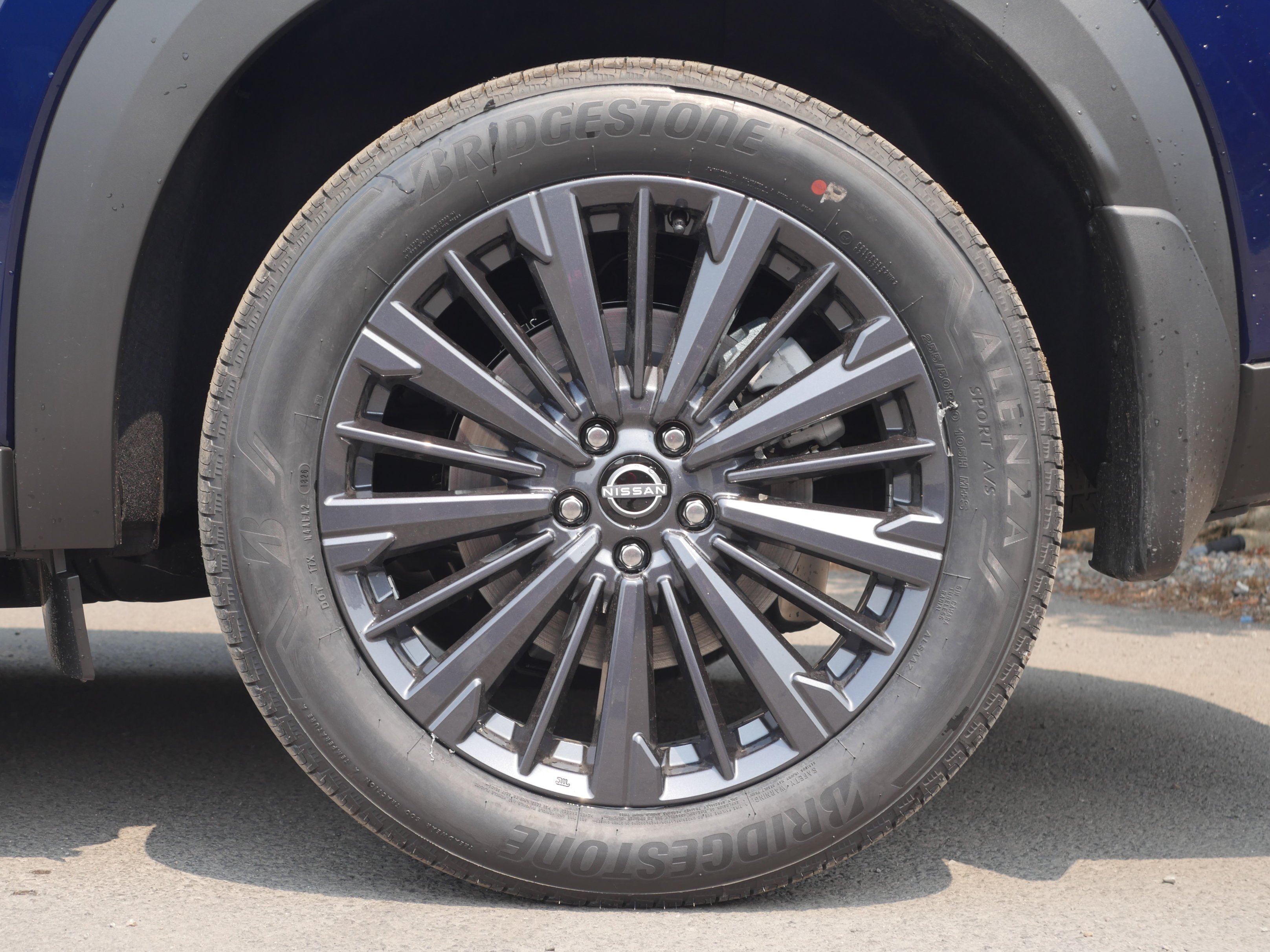 New 2026 Deep Ocean Blue Pearl Nissan SL image 17