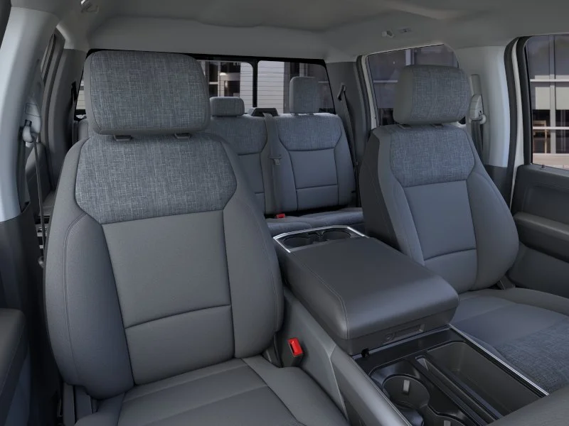 New 2024 Oxford White Ford XLT image 10