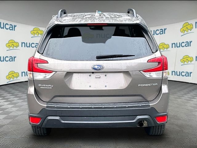 Used 2023 Brown Subaru Premium image 4