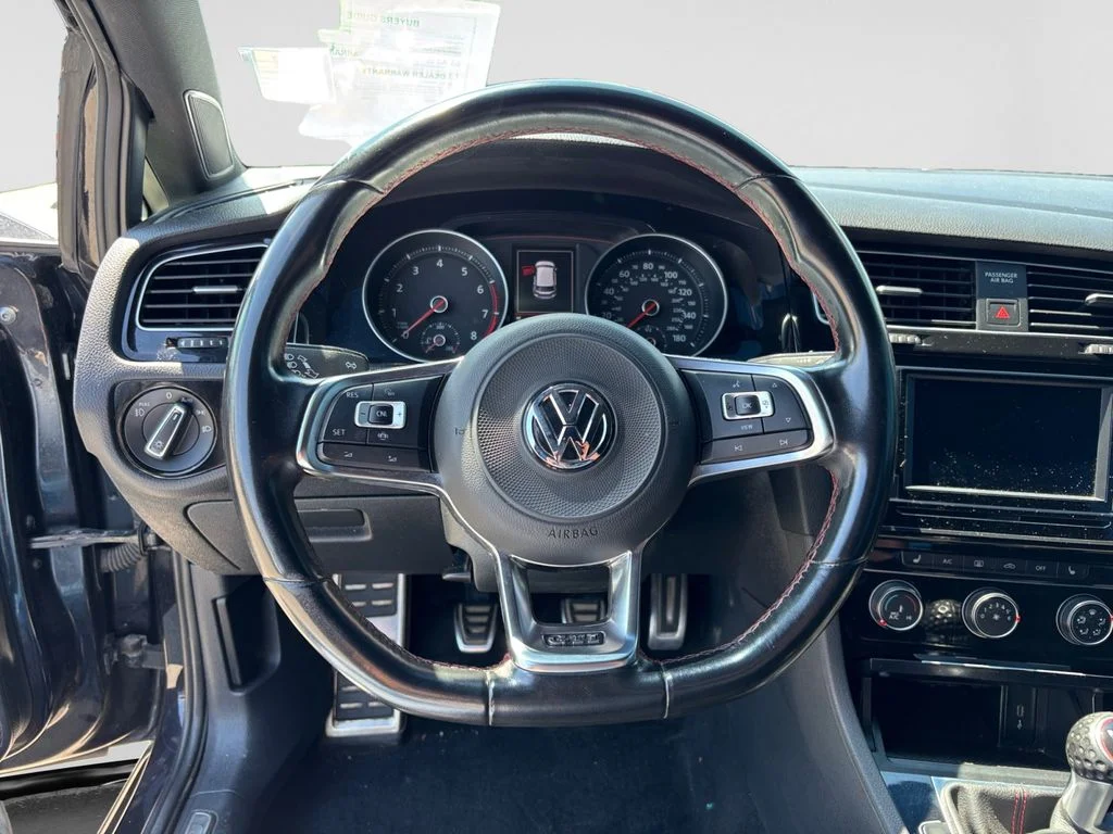 Used 2021 Black Volkswagen 2.0T S image 11