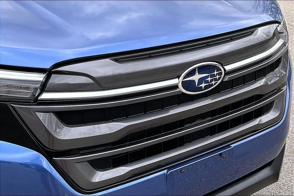 Used 2026 Blue Subaru Premium image 31
