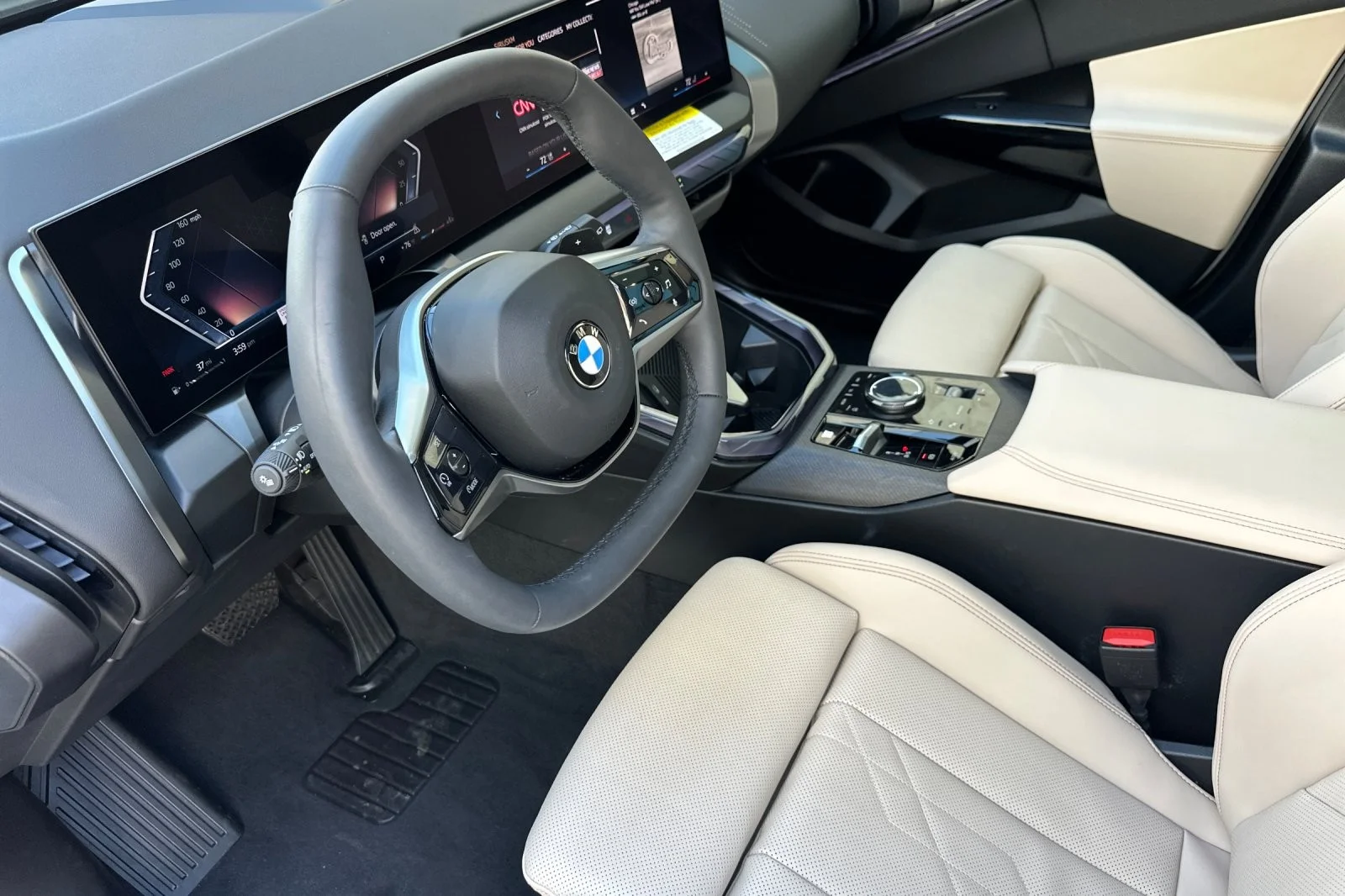 Used 2026 Mineral White Metallic BMW 30 xDrive image 9