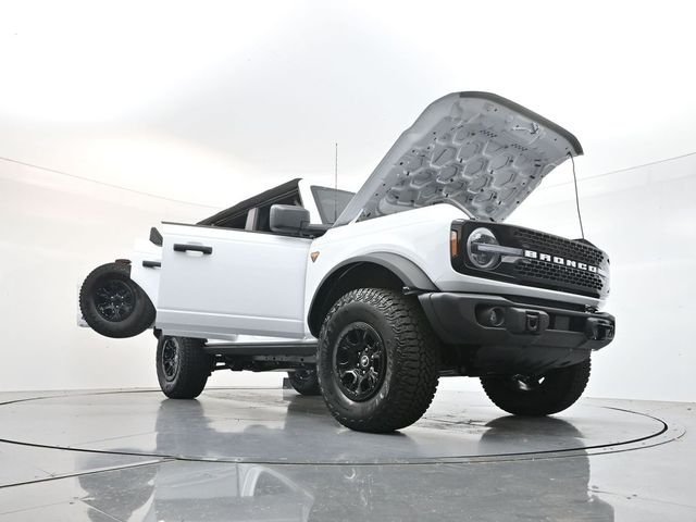New 2026 Oxford White Ford Badlands® image 54