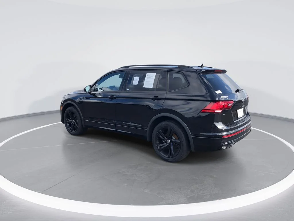 Used 2023 Black Volkswagen 2.0T SE R-Line Black image 6