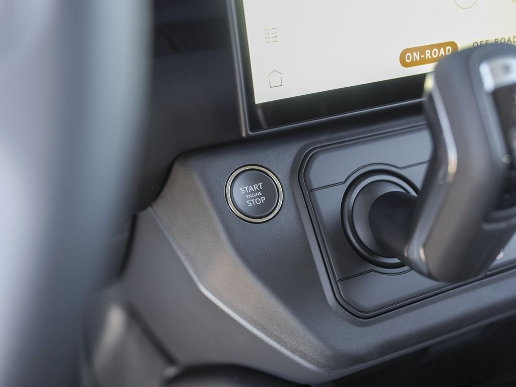 Used 2026 Blue Land Rover S image 23