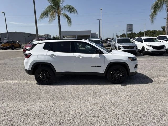 New 2026 Bright White Clearcoat Jeep Latitude image 3