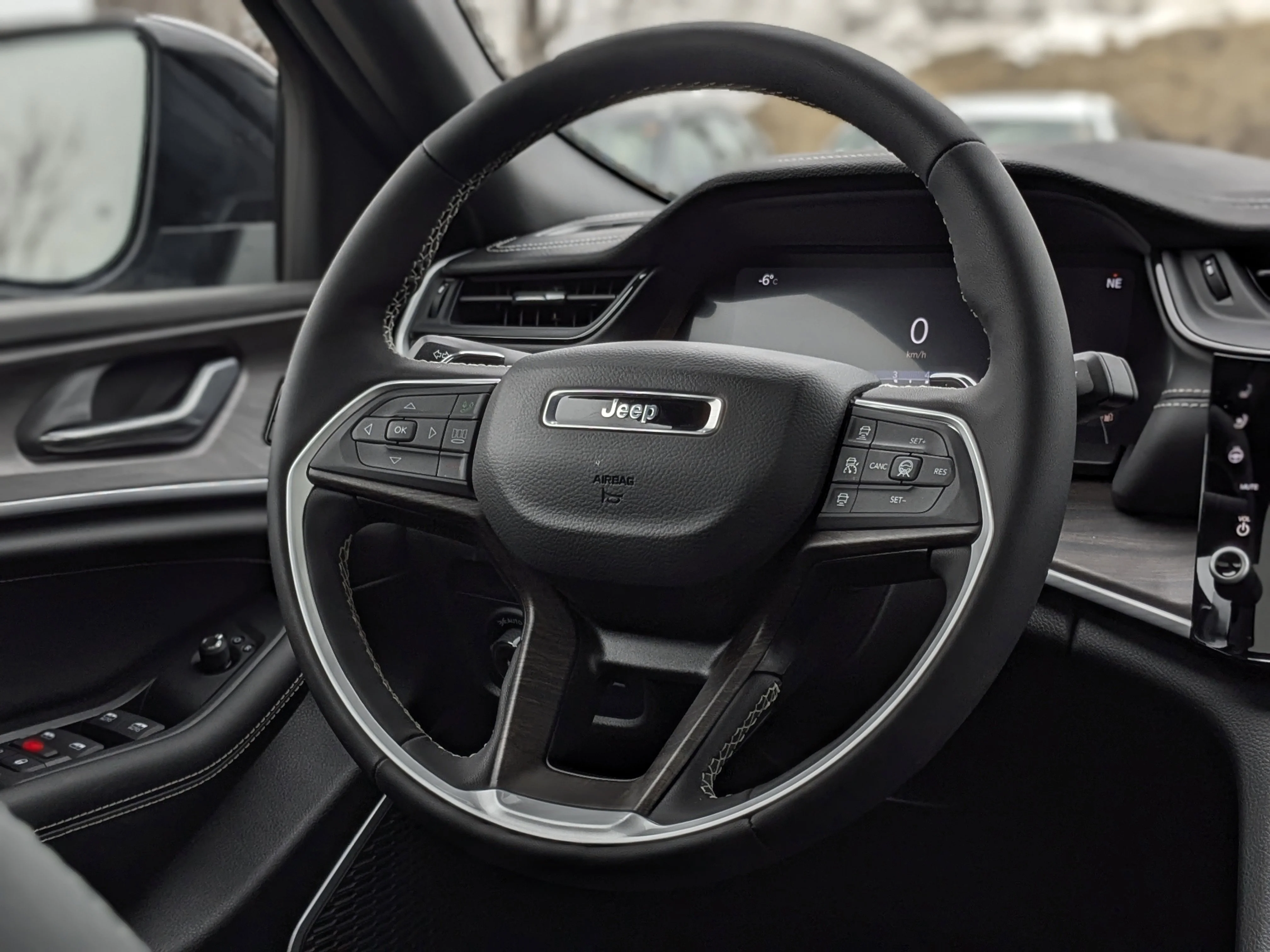 New 2026 Grey Jeep Limited Reserve - - Pano Sunroof - Nappa Lthr - Vent Seats - Tow Pkg - Remote Start & More! image 18