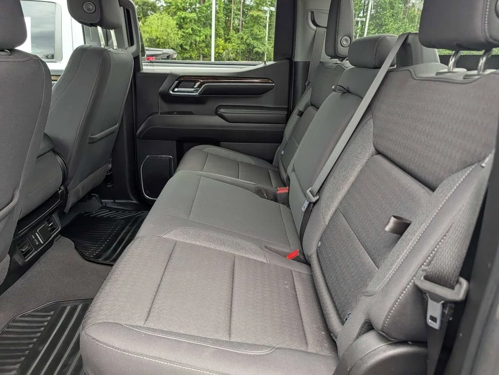 Used 2024 Silver GMC Elevation image 14