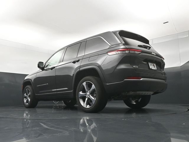 New 2026 Baltic Gray Metallic Clear-Coat Exterior Paint Jeep Limited image 22