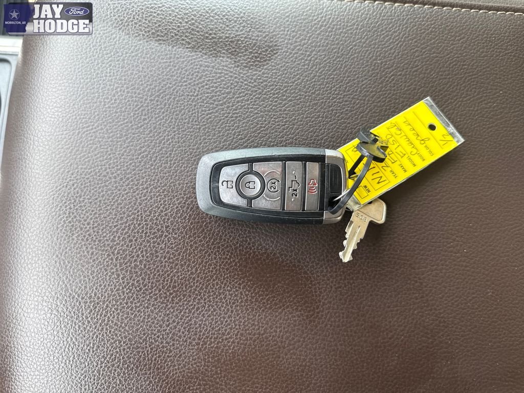 Used 2020 Green Ford Lariat image 33