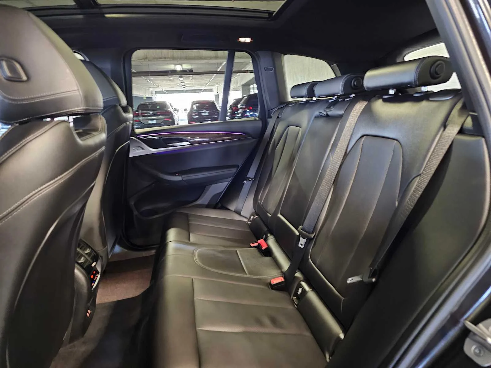 Used 2022 Dark Graphite Metallic BMW xDrive30i image 38