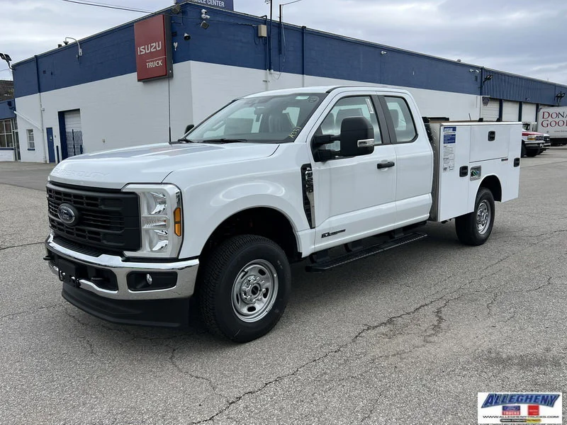 New 2026 Oxford White Ford F-250® XL image 1