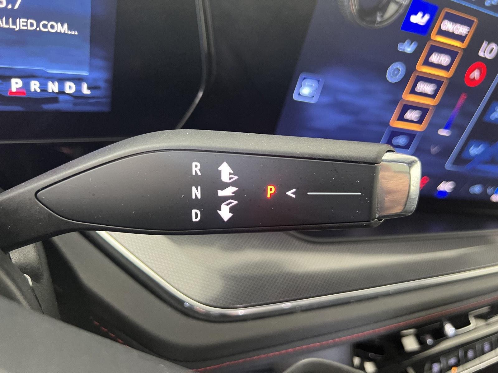 Used 2025 Pearl Chevrolet RST image 20