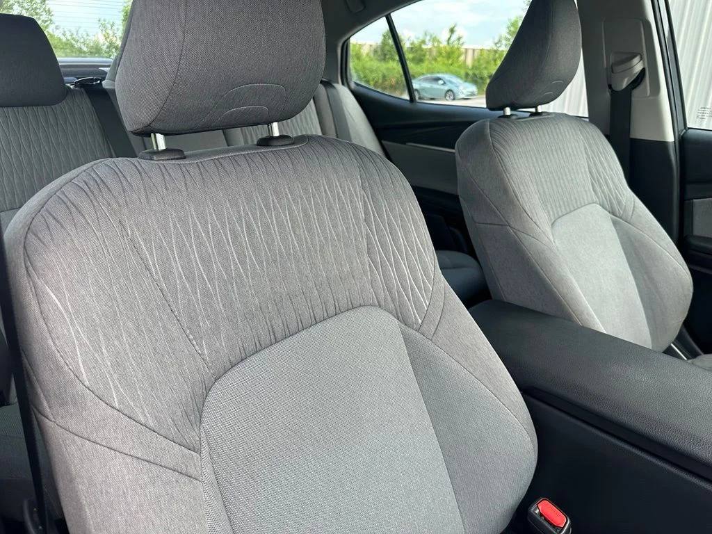 2025 Toyota Camry LE - Photo 26