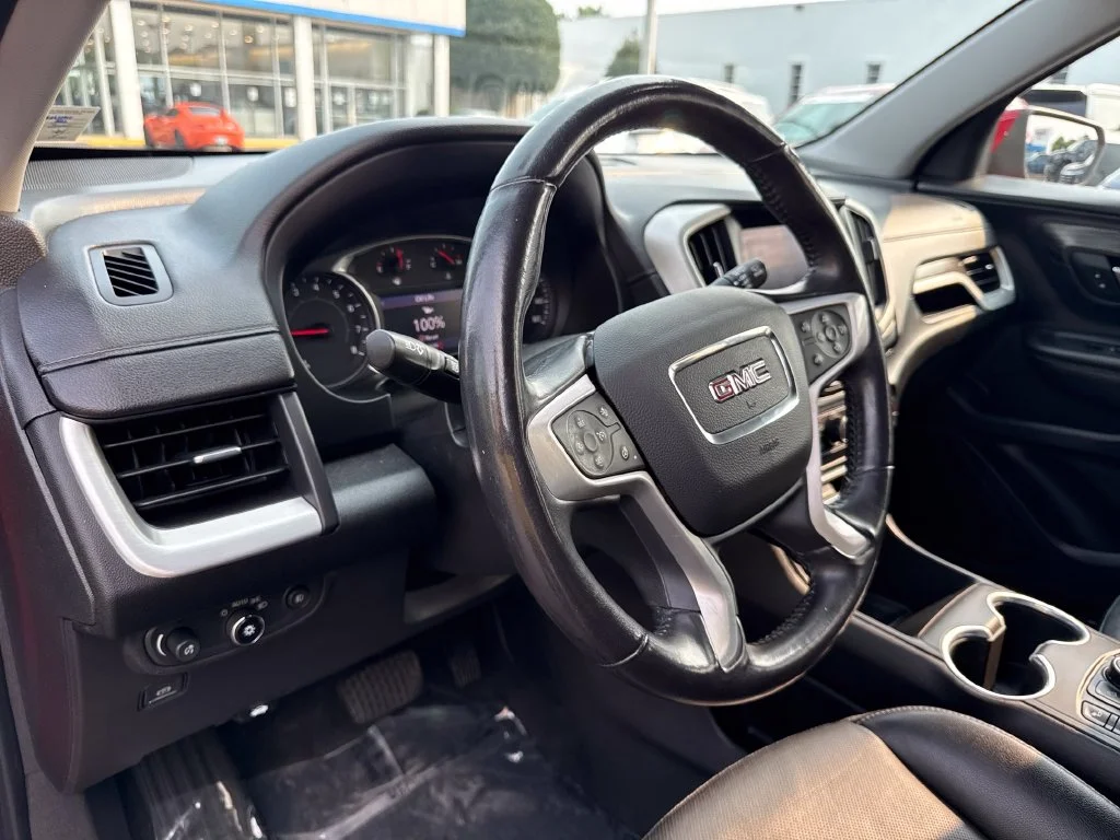 Used 2022 Red GMC SLT image 13