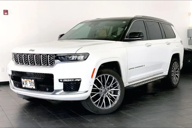 Used 2021 White Jeep Summit image 1